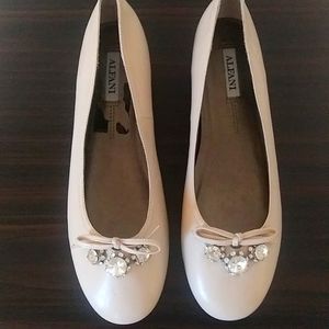 Alfani flats SZ 8 NWOB